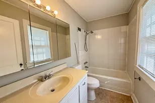 605 Entwistle St, Hamlet, NC 28345 - Photo 10
