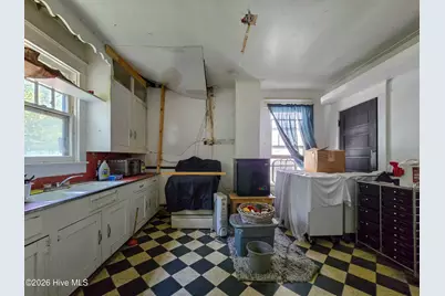 807 N Road Street, Elizabeth City, NC 27909 - Photo 6
