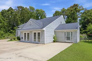 3018 Mandy Ln, Morehead City, NC 28557 - Photo 2