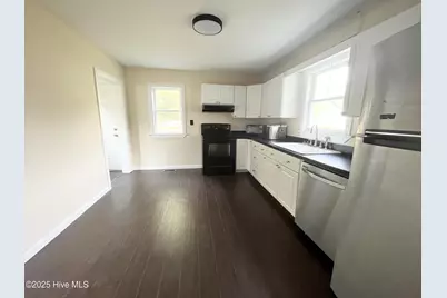 309 Harney Street, Elizabeth City, NC 27909 - Photo 8