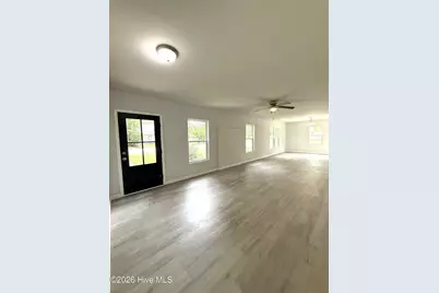 403 Bordeaux Street, Jacksonville, NC 28540 - Photo 4