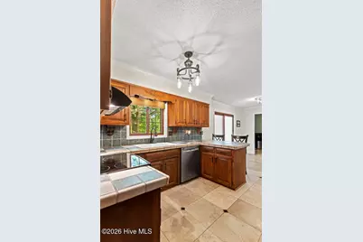 1100 Westmoreland Drive, Jacksonville, NC 28546 - Photo 14
