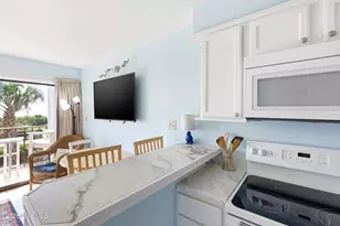 222 N Carolina Beach Ave N, Carolina Beach, NC 28428 - Photo 6