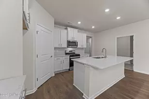 7009 Bayberry Park Dr, New Bern, NC 28562 - Photo 10
