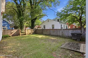 3338 N Barrett St, Farmville, NC 27828 - Photo 18