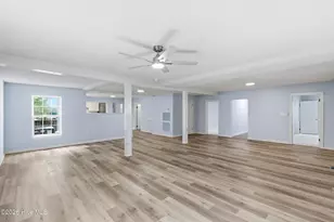 3338 N Barrett St, Farmville, NC 27828 - Photo 2