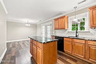 205 S Pointe Dr, Winterville, NC 28590 - Photo 12