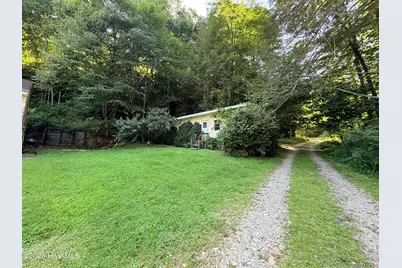 107 Cherokee Avenue, Andrews, NC 28901 - Photo 26