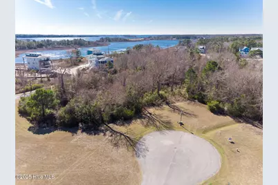 204 Seagrass Court, Holly Ridge, NC 28445 - Photo 2