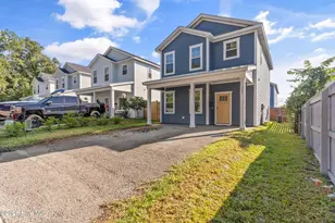 323 Wilson St, Wilmington, NC 28401 - Photo 2