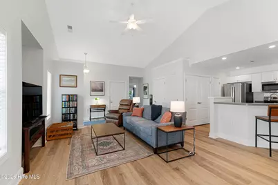 215 Diamond Cove, Newport, NC 28570 - Photo 4