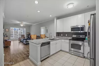 2820 Bloomfield Lane #Unit 207, Wilmington, NC 28412 - Photo 4