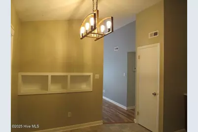 111 Village Circle, Jacksonville, NC 28546 - Photo 10
