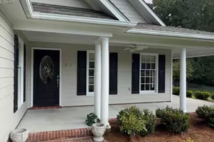 211 Bethesda Ct, Jacksonville, NC 28546 - Photo 2