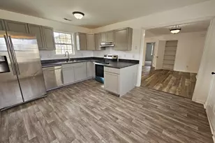 404 Chaps Ct, Jacksonville, NC 28546 - Photo 4