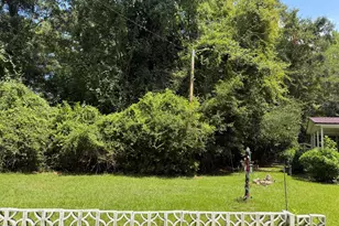 2403 New Bern Ave, New Bern, NC 28562 - Photo 2