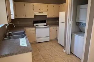 221 Cordell Cir, Jacksonville, NC 28540 - Photo 6