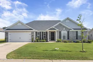 3077 Easton Dr, Hephzibah, GA 30815 - Photo 2