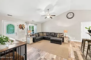113 Palo Alto Park Dr, Maysville, NC 28555 - Photo 4