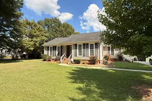 2029 Bugle Dr, Winterville, NC 28590 - Photo 2