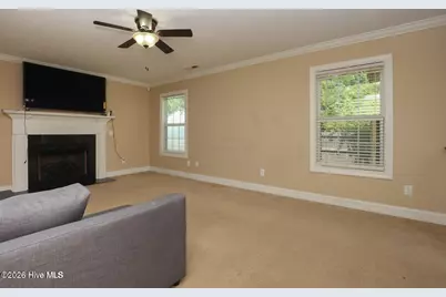207 Willoughby Lane, Jacksonville, NC 28546 - Photo 4