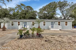 111 NE 19th St, Oak Island, NC 28465 - Photo 36
