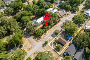 619 N Caswell Ave, Southport, NC 28461 - Photo 1