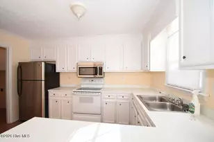 3828 Sterling Pointe Dr, Winterville, NC 28590 - Photo 6