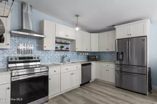 601 Emerald Dr, Emerald Isle, NC 28594 - Photo 12
