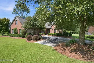 318 Village Green Drive, Trent Woods, NC 28562 - Photo 2