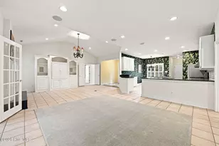 318 Village Green Dr, Trent Woods, NC 28562 - Photo 16