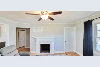 125 Richlands Avenue, Jacksonville, NC 28540 - Photo 6