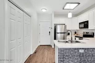 608 W Brown St, Southport, NC 28461 - Photo 8