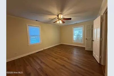 124 Rock Creek Drive S, Jacksonville, NC 28540 - Photo 8