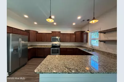 804 Oleander Street, Jacksonville, NC 28540 - Photo 4