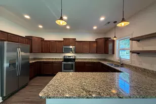 804 Oleander St, Jacksonville, NC 28540 - Photo 4