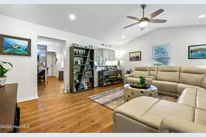 519 Birmingham Avenue, Carolina Beach, NC 28428 - Photo 10