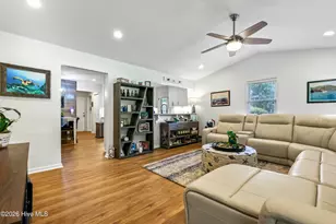 519 Birmingham Ave, Carolina Beach, NC 28428 - Photo 10