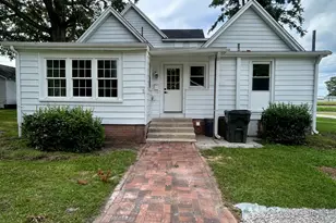 414 N Center St, Mount Olive, NC 28365 - Photo 56