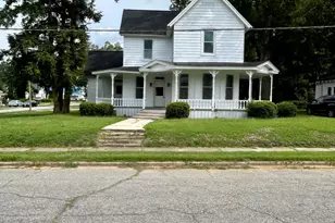 414 N Center St, Mount Olive, NC 28365 - Photo 52