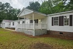 138 River Oaks Dr, Stella, NC 28582 - Photo 4