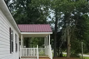 138 River Oaks Dr, Stella, NC 28582 - Photo 2