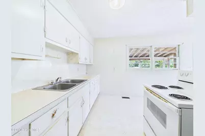 425 Norton Street, Oak Island, NC 28465 - Photo 22