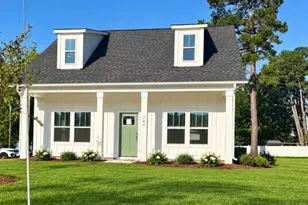 703 N Thompson St, Whiteville, NC 28472 - Photo 2