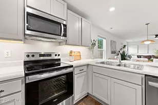 2094 Course Ln, Surf City, NC 28445 - Photo 4