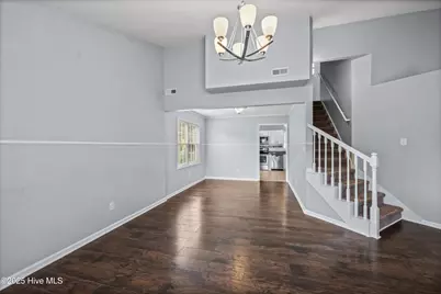 107 Chestnut Court, Jacksonville, NC 28546 - Photo 6