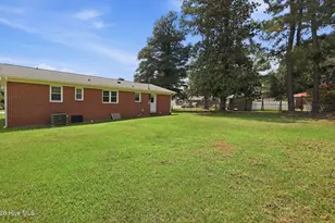 141 Hinnant St, Snow Hill, NC 28580 - Photo 32