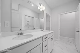 839 Tuscarora Trl, Jacksonville, NC 28546 - Photo 16