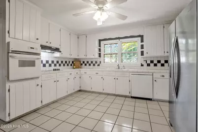 419 Dunmore Road, Fayetteville, NC 28303 - Photo 8