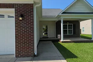 305 Weatherford Dr, Jacksonville, NC 28540 - Photo 2
